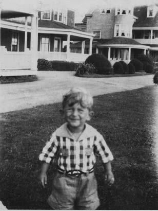 Norman on the grounds of Kingsley Court, 1925